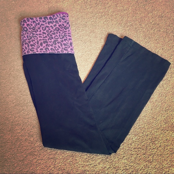 PINK Victoria's Secret Pants - PINK Victoria’s Secret yoga pants